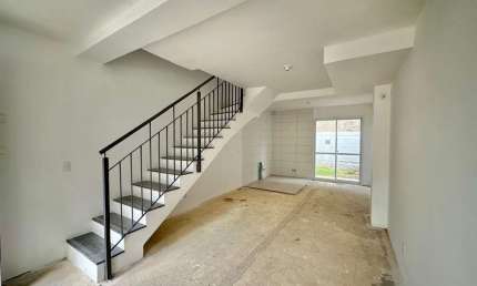 Excelente casa para alugar em condomínio fechado no bairro Vila Nova.