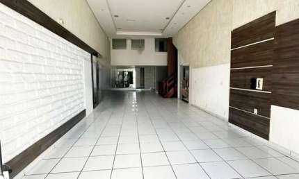 Sala Comercial para alugar no bairro Vila Jardim por: R$ 3.900,00