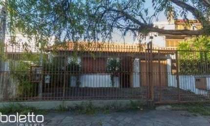 Casa para locação de 180m2, 2 vagas por R$ 6.000,00 no Jardim Botânico