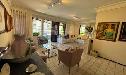 Apartamento 180m&#178; localizado no bairro da Encruzilhada
