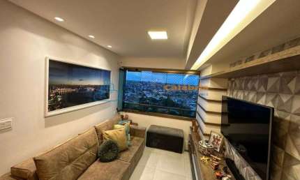 EXCELENTE OPORTUNIDADE DE COMPRA DE APARTAMENTO REFORMADO E MOBILIADO EM CASA AMARELA
