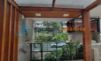 EXCELENTE OPORTUNIDADE DE COMPRA DE APARTAMENTO BEL&#205;SSIMO E ESPA&#199;OSO NO BAIRRO DA JAQUEIRA