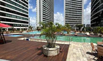 EXCELENTE APARTAMENTO COM LOCALIZA&#199;&#195;O PRIVILEGIADA EM BOA VIAGEM