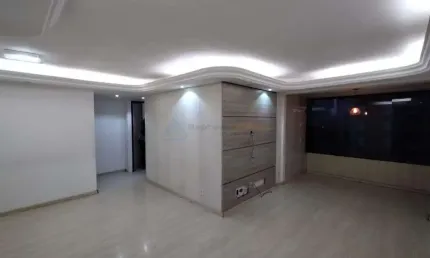 APARTAMENTO DE 3 QUARTOS, EM ANDAR ALTO, &#192; VENDA EM CASA AMARELA