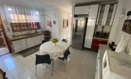 Casa para Venda em Jundiaí, Vila M Genoveva, 3 dormitórios, 1 suíte, 2 banheiros, 2 vagas