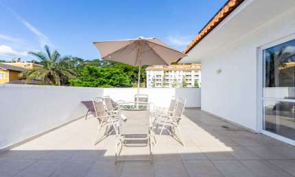 Cobertura duplex com 4 quartos em Itaipava, Petrópolis.