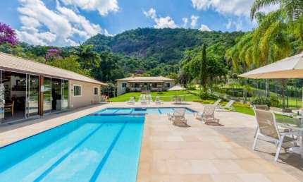 Casa com 9 quartos à venda na Rua Benjamim Galloti, 701, Itaipava, Petrópolis
