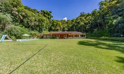 Casa com 6 quartos à venda na Avenida Rotariana, 234, Soberbo, Teresópolis