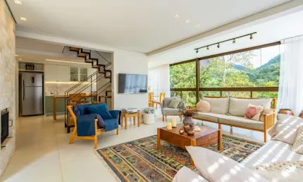 Casa com 3 quartos em condomínio em Pedro do Rio, Petrópolis.