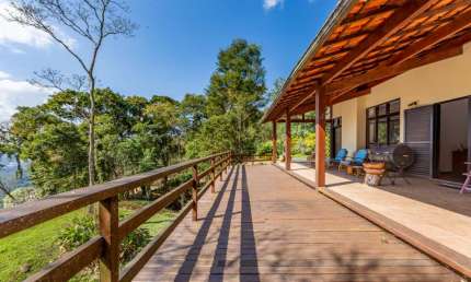 Casa com 5 quartos em condomínio no Quebra Frascos, Teresópolis.