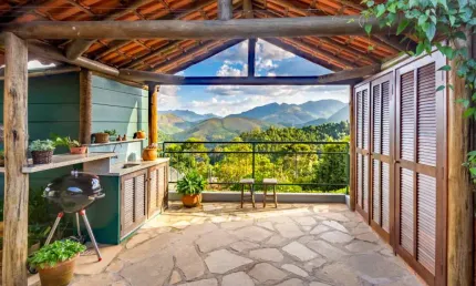 Casa com 3 quartos em condomínio em Araras, Petrópolis.