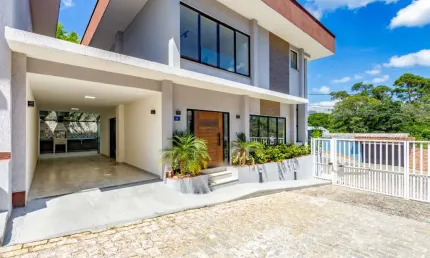 Casa com 4 quartos em condomínio na Várzea, Teresópolis.