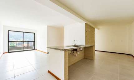Apartamento com 2 quartos à venda na Rua Flavio Bortoluzi de Souza, 258, Alto, Teresópolis