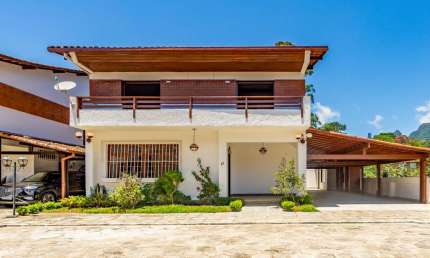 Casa com 4 quartos em condomínio no Alto, Teresópolis.