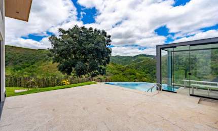 Casa com 3 quartos à venda na Rua Cinco, Lote A, Pedro do Rio, Petrópolis