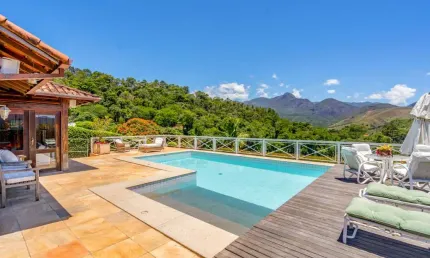 Casa em condomínio fechado com 5 quartos à venda na Estrada Philuvio Cerqueira Rodrigues, 3055, Itaipava, Petrópolis