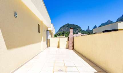 Cobertura aconchegante de 4 quartos no Alto, Teresópolis.
