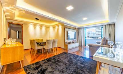Excelente Apartamento de 3 Quartos com Suíte e Varanda Frontal em Agriões