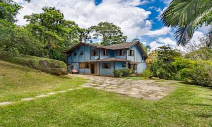 Casa em condomínio fechado com 4 quartos à venda na Rua Benjamim Galloti, 757, Itaipava, Petrópolis