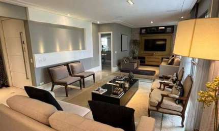 Apartamento à venda, Portal do Morumbi, alto padrão-212m2., 03 Suites, 03 vagas, depósito. OPORTUNIDADE, PORTEIRA FECHADA.