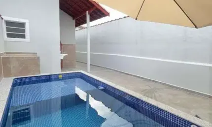 Casa a Venda em Jardim Praia Grande  -  Mongaguá - SP
