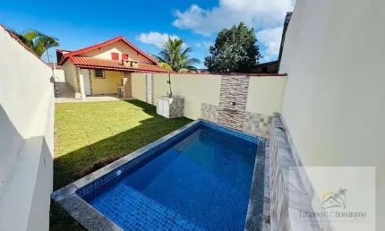 Casa à Venda em Santa Terezinha, Itanhaém/SP: 3 Dorms, 165m², R$479.900
