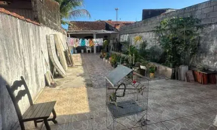 Casa à Venda em Balneário América, Mongaguá – 4 Dorms, 262m²