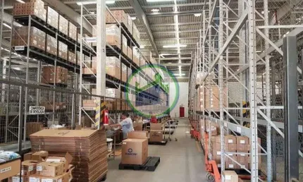 O Rei dos Galpões aluga galpões de 636m²; 972m²; 1.272m² e 2.100m²