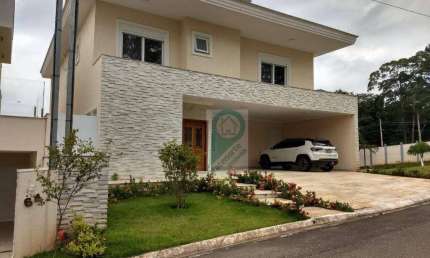 Casa em Alphaville  440 mts ,3 Suítes, Estuda Permuta até 40%! Repleta de Armários!