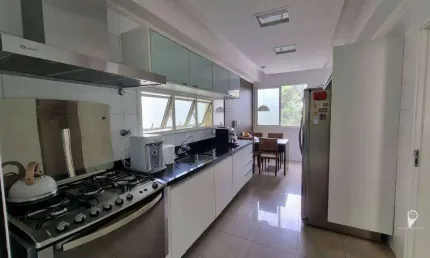 Lindo apartamento mobiliado com 3 suítes e varanda gourmet , vista para mata–