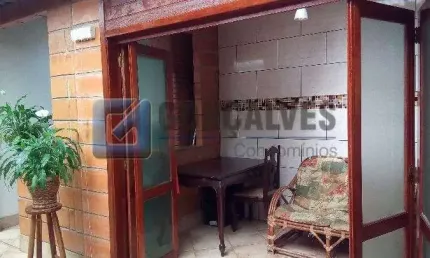 Casa com 2 quartos à venda na VITORIO CHIAROTTI, R, Centro, Mauá, 120 m2 por R$ 465.000