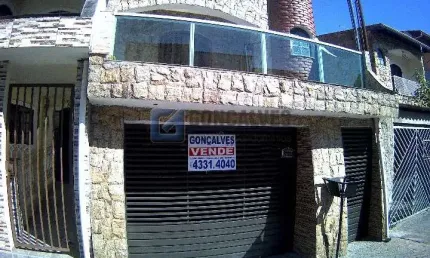 Casa com 3 quartos à venda na MAGALHAES BARATA, R, Parque Gerassi, Santo André, 220 m2 por R$ 638.000