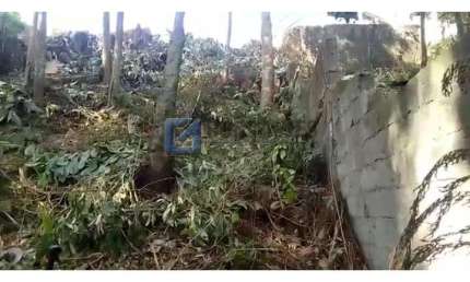 Terreno à venda na DO EMBAIXADOR, R, Jardim Luso, Ribeirão Pires por R$ 180.000