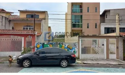 Terreno à venda na AGAMENOM MAGALHAES, R, Parque Gerassi, Santo André por R$ 165.000