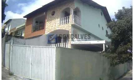 Casa com 3 quartos à venda na jose medeiros e albuquerque, r, taboão, são bernardo do campo, 280 m2 por r$ 852.000
