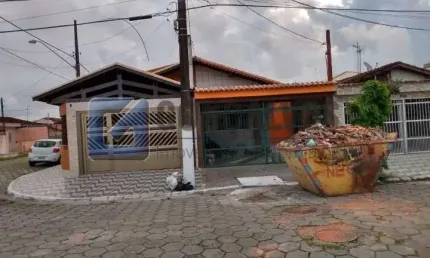 Casa com 1 quarto à venda na MANOEL FERNANDES VICENTE, R, Vila Mirim, Praia Grande por R$ 265.000