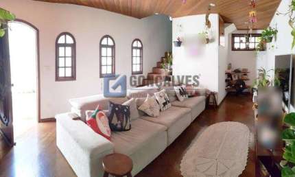 Casa com 3 quartos à venda na AGUAPEI, R, Santa Maria, Santo André, 424 m2 por R$ 1.070.000