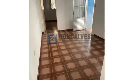 Casa com 2 quartos à venda na TARCILA DO AMARAL, TV, Parque Industriário, Santo André por R$ 320.000