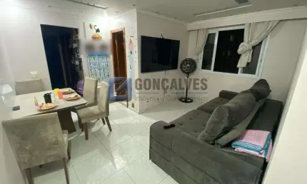Apartamento à venda no centro de diadema/sp, com 63m², 3 dormitórios sendo 1 suíte com planejados e aceita pet.