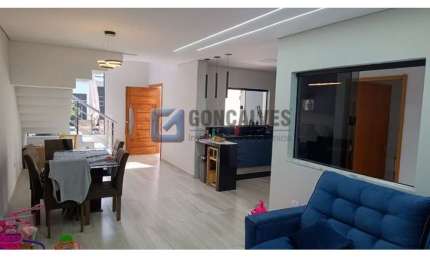 Casa com 3 quartos à venda na GOIS MONTEIRO, R, Jordanópolis, São Bernardo do Campo por R$ 800.000