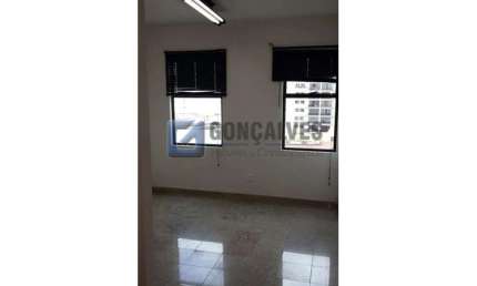 Sala comercial com 30m² á venda no Jardim Bela Vista em Santo André.