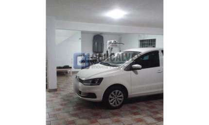Casa com 4 quartos à venda na das araras, av, parque dos pássaros, são bernardo do campo por r$ 1.500.000