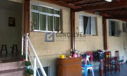 Casa com 3 quartos à venda na benedito massaroppi, r, jardim lavínia, são bernardo do campo, 466 m2 por r$ 800.000