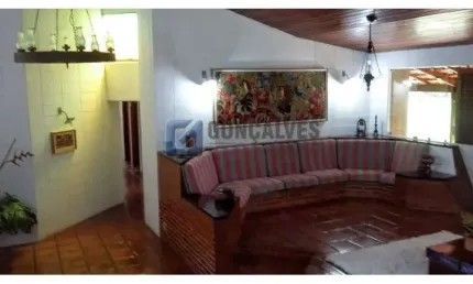 Casa com 4 quartos à venda na FRANCISCO FINCO, AV, Dos Finco, São Bernardo do Campo, 495 m2 por R$ 950.000