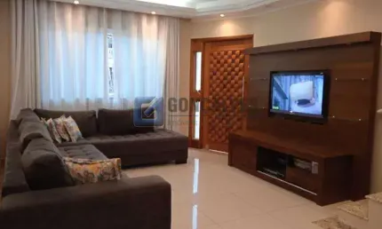 Casa com 3 quartos à venda na FLAMINIO FAVERO, R, Jardim Palermo, São Bernardo do Campo, 250 m2 por R$ 1.015.000