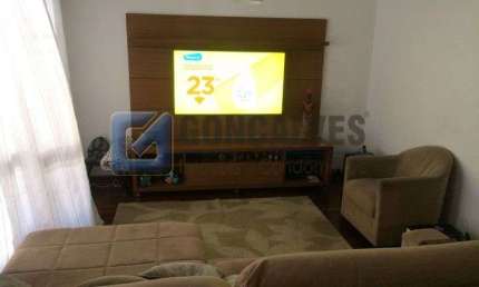 Casa com 3 quartos à venda na BENEDITO LUIZ RODRIGUES, R, Nova Petrópolis, São Bernardo do Campo por R$ 750.000