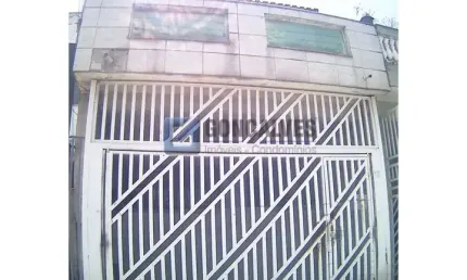 Sobrado 3 dormitórios, 126 mts²  no bairro utinga em santo andré.