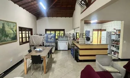 Chácara / sítio com 4 quartos à venda na DO PINHEIRINHO, EST, Pinheirinho, Itu, 380 m2 por R$ 1.200.000