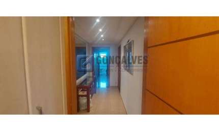Apartamento com 3 quartos à venda na ADOLFO BASTOS, R, Vila Bastos, Santo André, 200 m2 por R$ 1.200.000