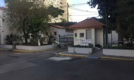 Casa Sobrado em Vila com 5 quartos , piscina e churrasqueira no Cambuci em São Paulo / SP